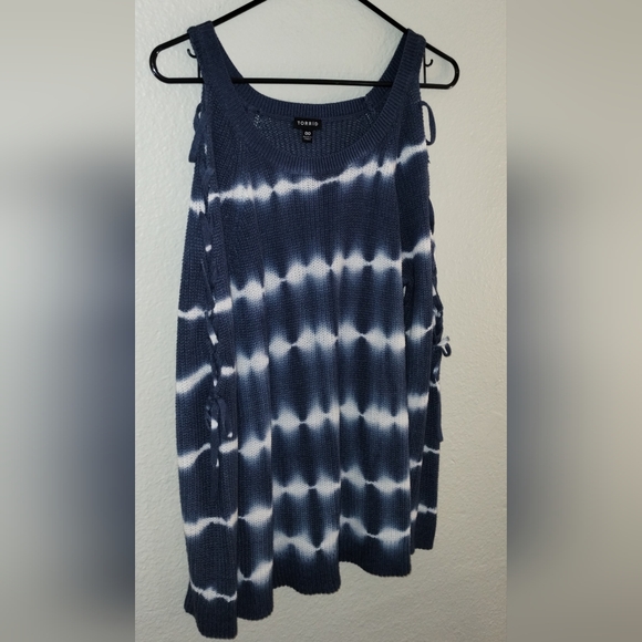 TORRID COLD-SHOULDER LACE-UP SLEEVE SWEATER, SIZE 00 ~ EXCELLENT CONDITION - Picture 5 of 16